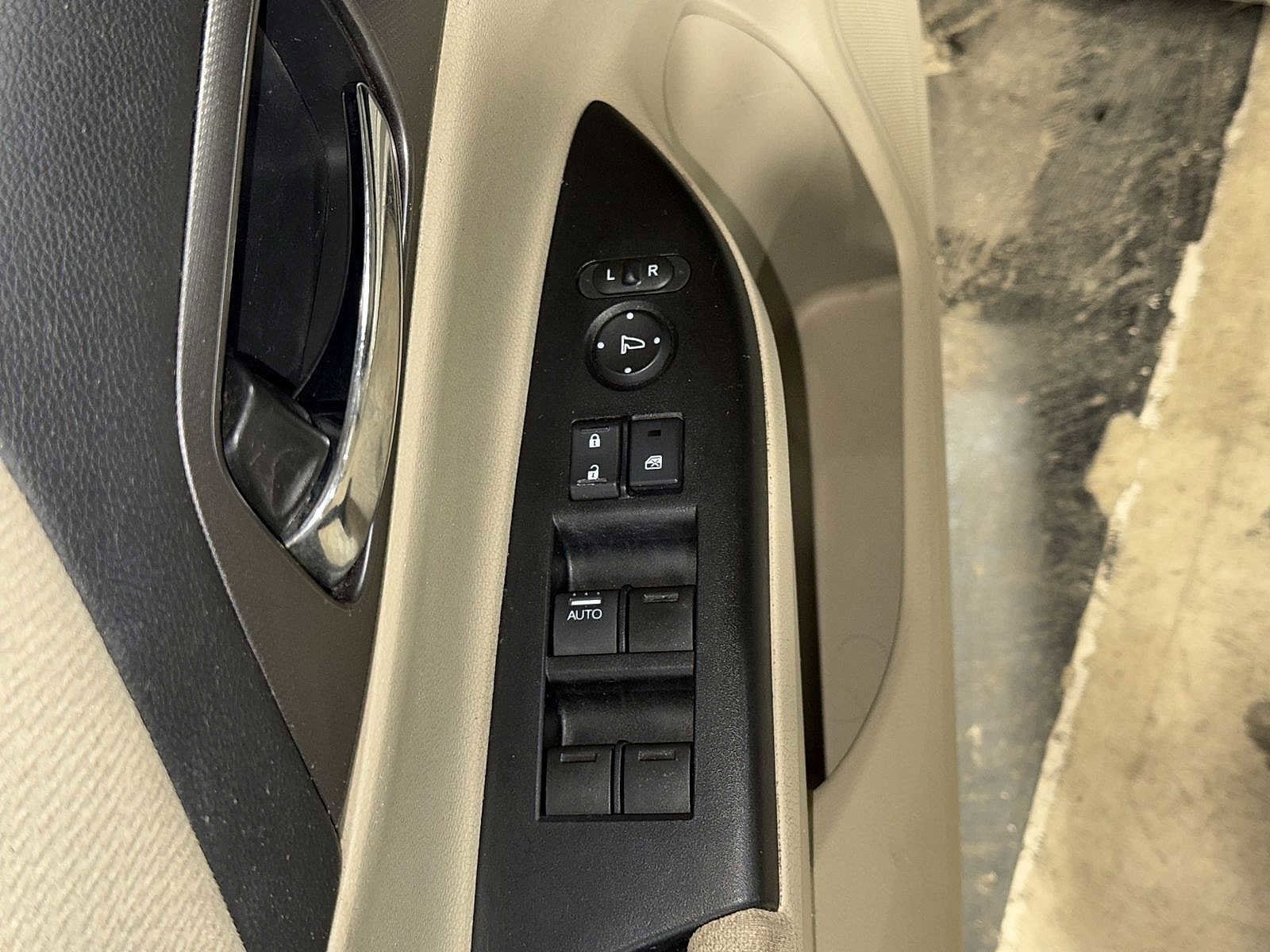 Thumbnail: 2013 Honda Accord - 21