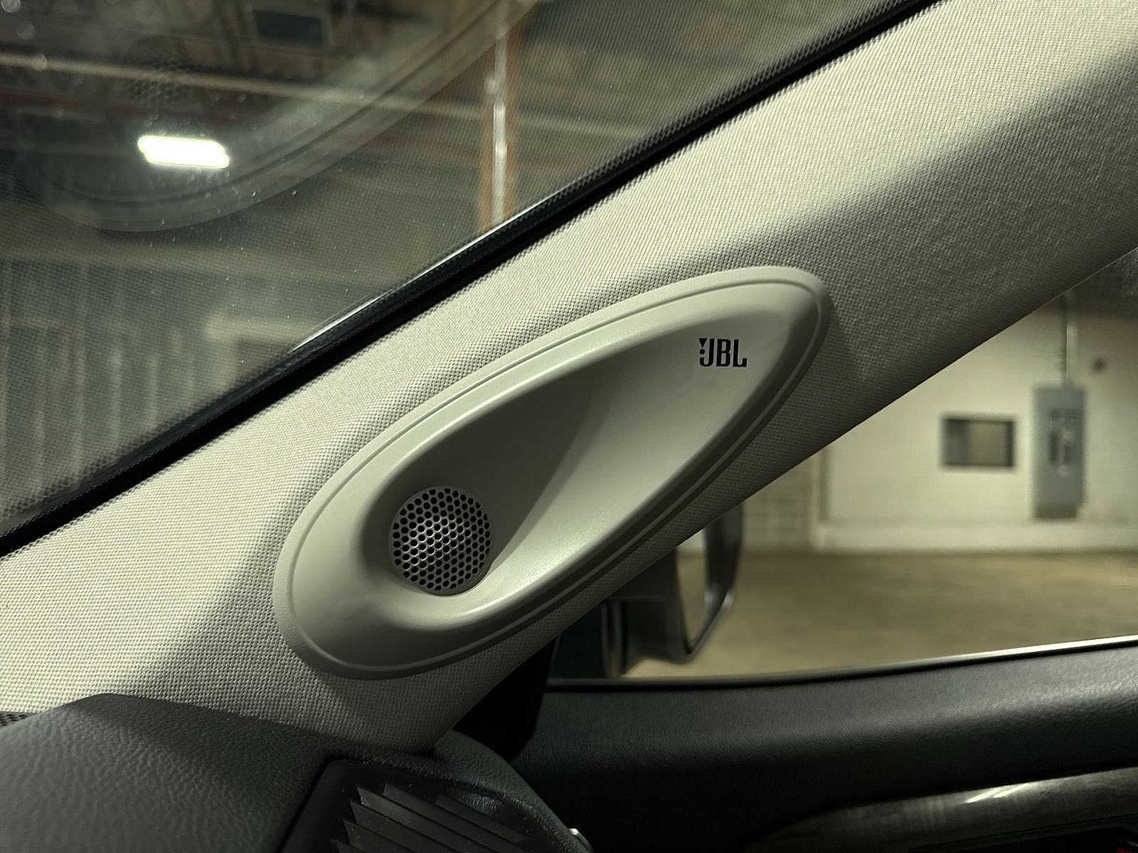 Thumbnail: 2023 Toyota Highlander - 37