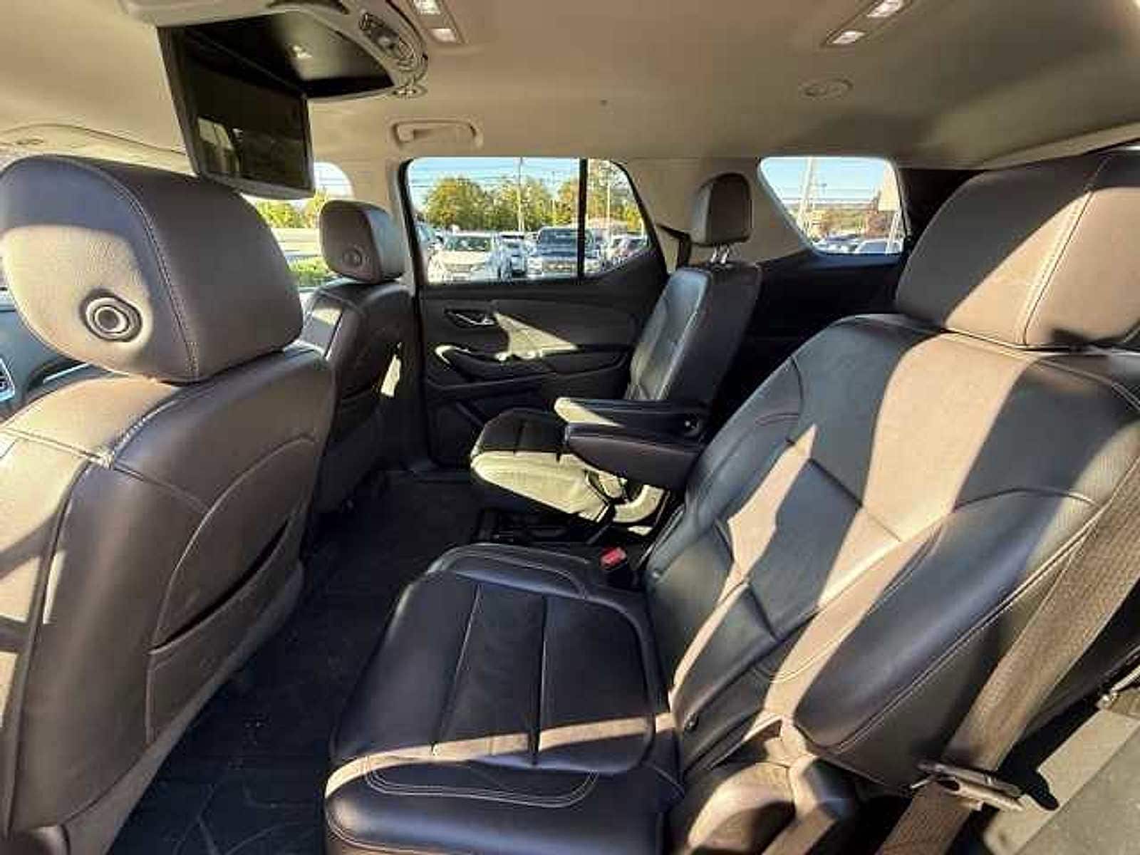 Thumbnail: 2021 Chevrolet Traverse - 9