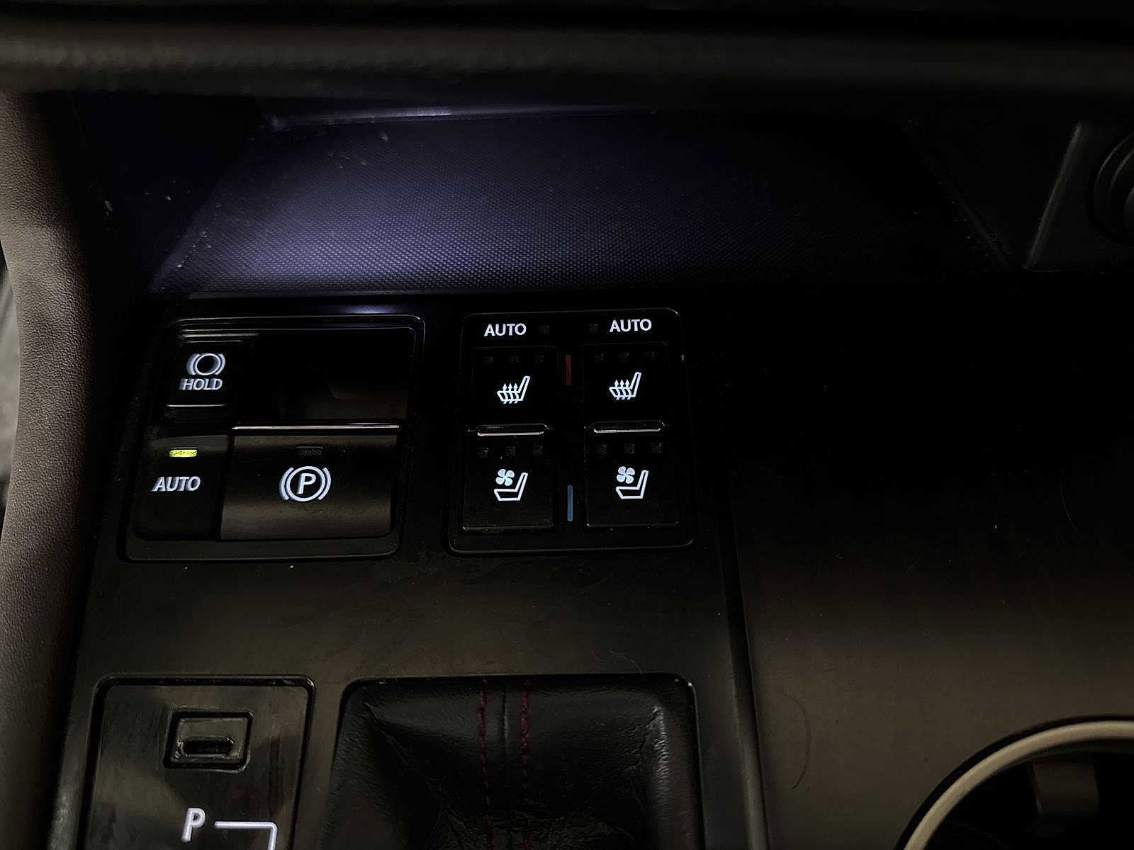 Thumbnail: 2018 Lexus RX - 32