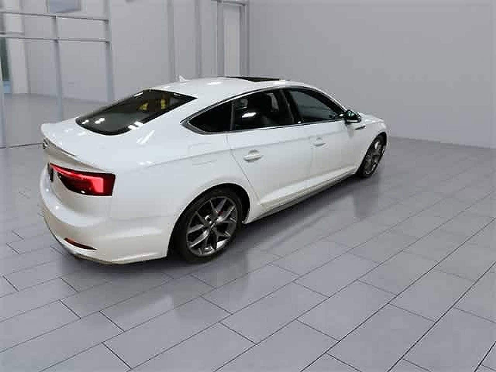 Thumbnail: 2018 Audi S5 - 11