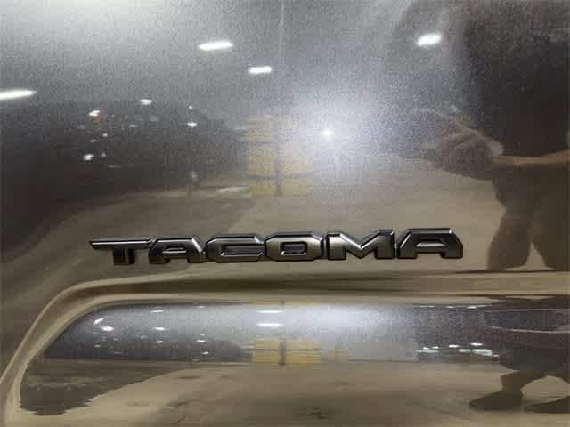 Thumbnail: 2022 Toyota Tacoma - 42