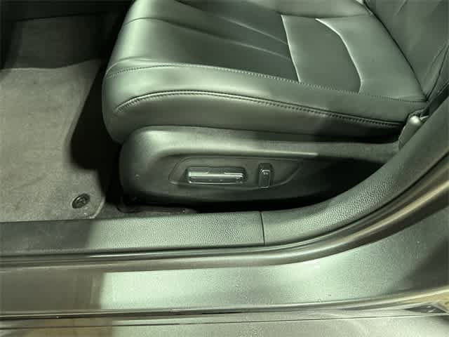 Thumbnail: 2023 Acura Integra - 23