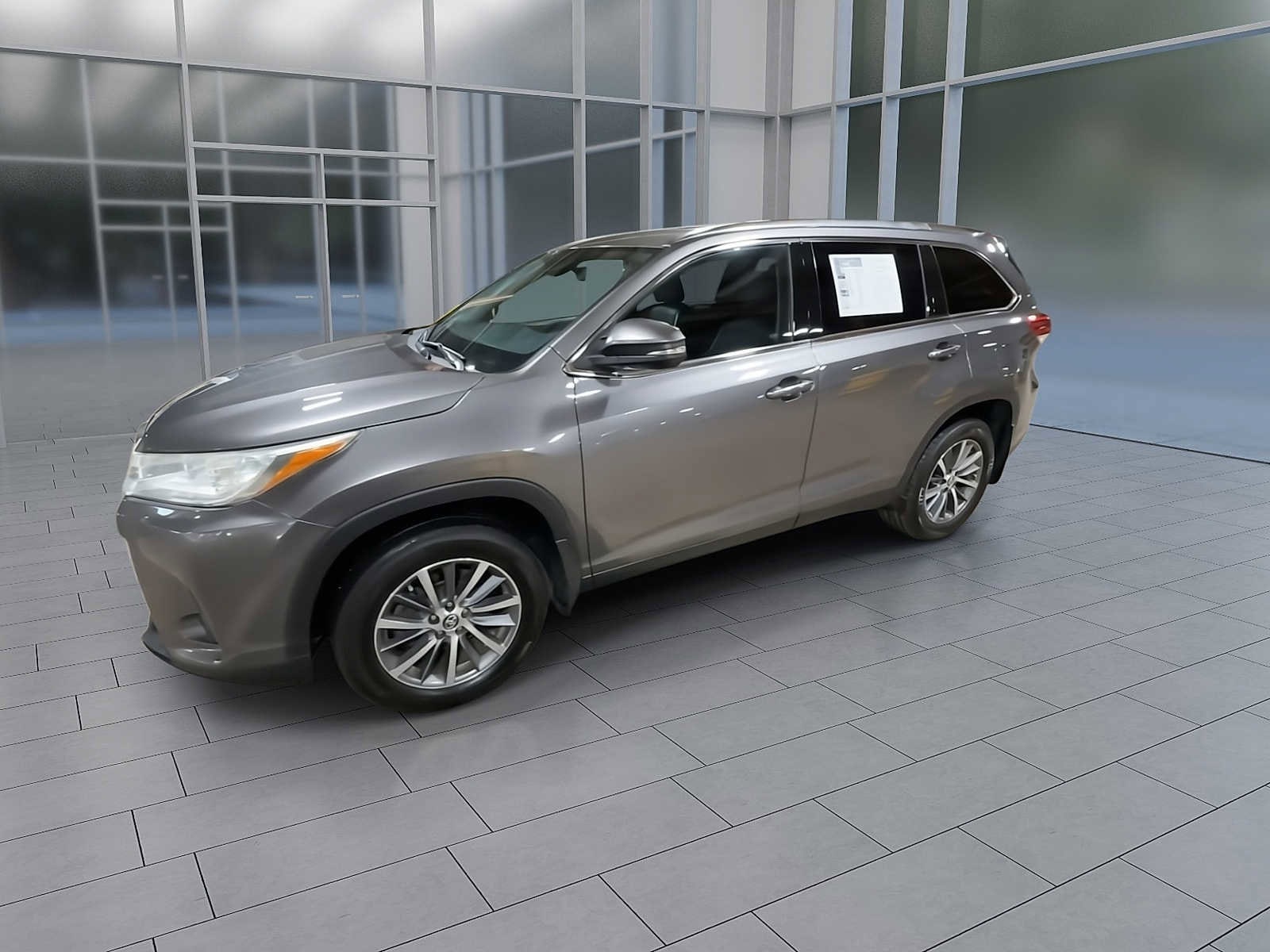 Thumbnail: 2019 Toyota Highlander - 4