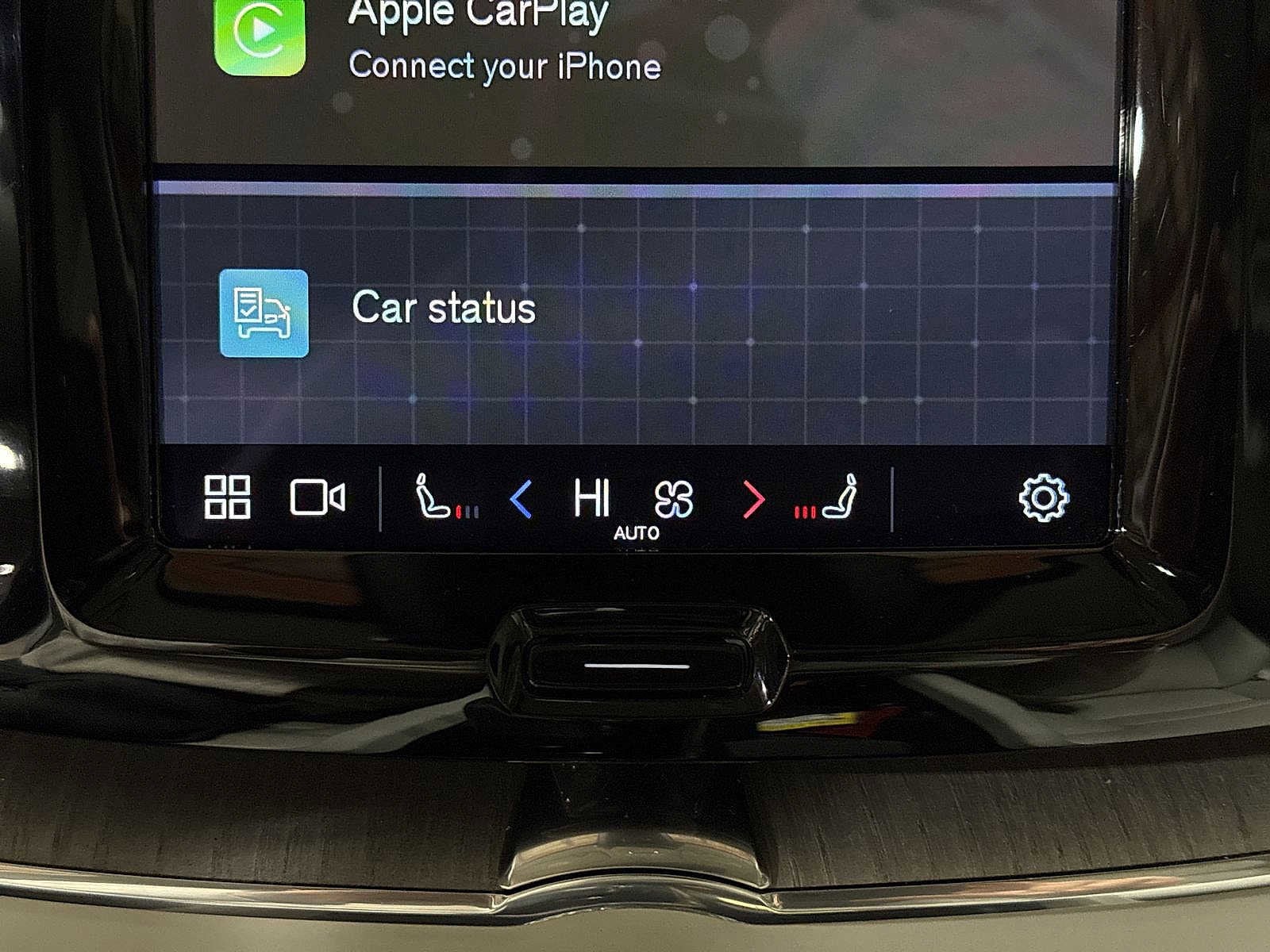 Thumbnail: 2023 Volvo XC60 - 32