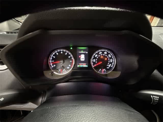 Thumbnail: 2022 Toyota RAV4 - 30