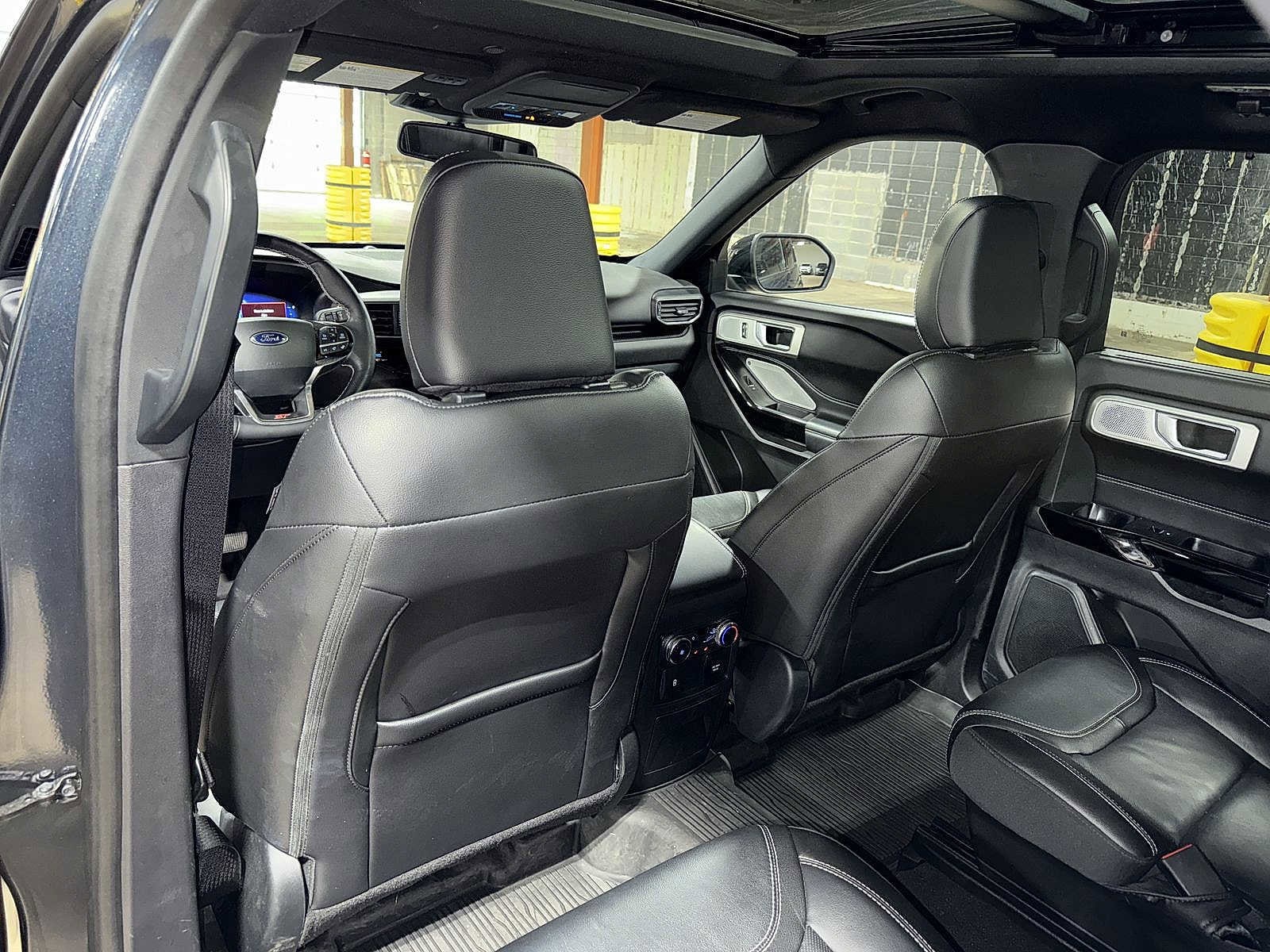 Thumbnail: 2022 Ford Explorer - 31