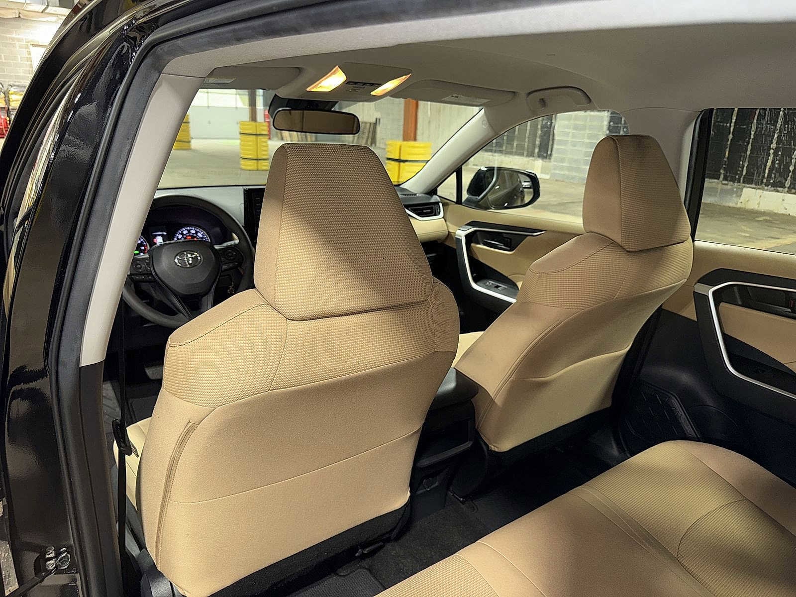 Thumbnail: 2021 Toyota RAV4 - 26