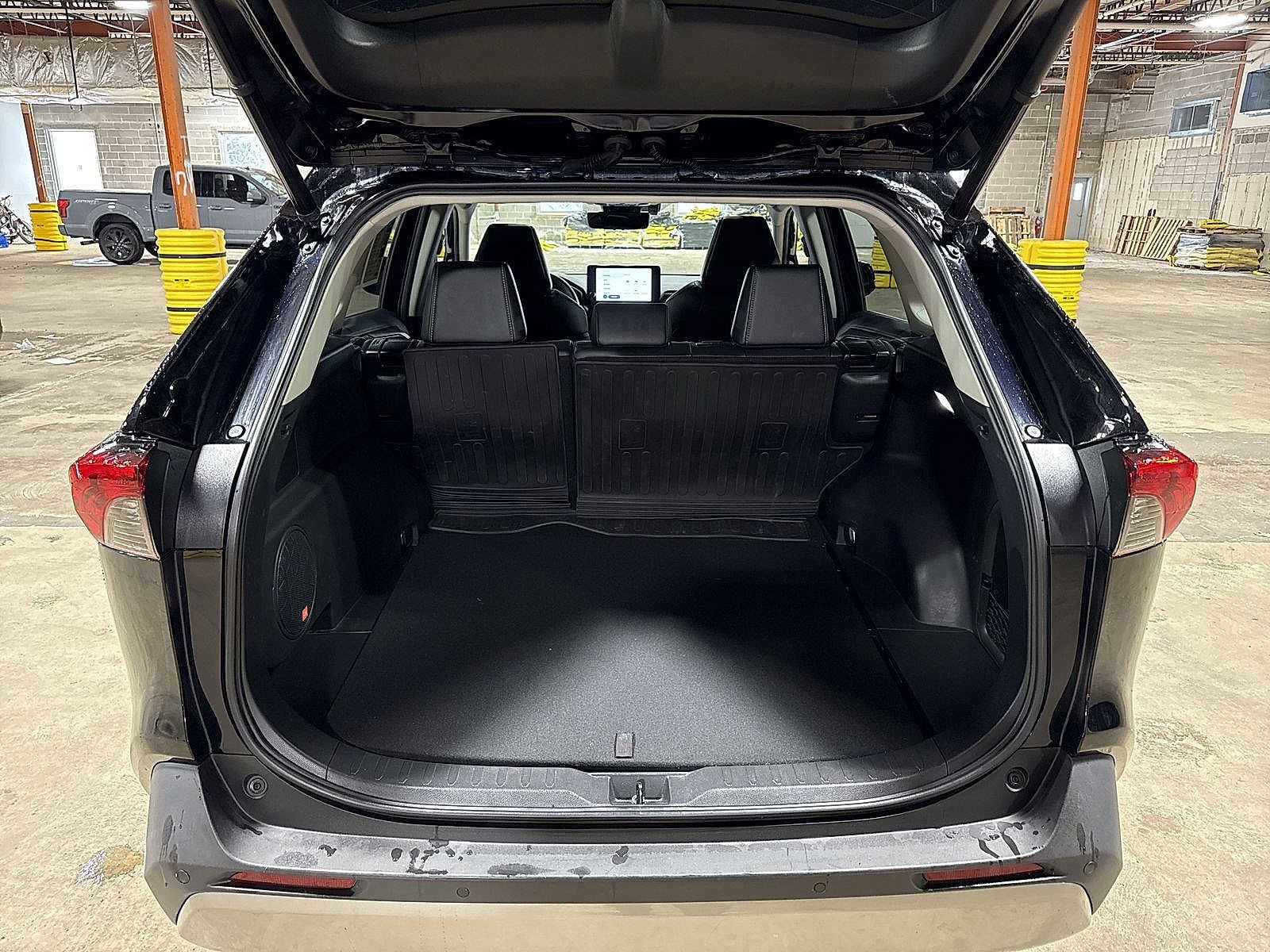 Thumbnail: 2023 Toyota RAV4 - 11