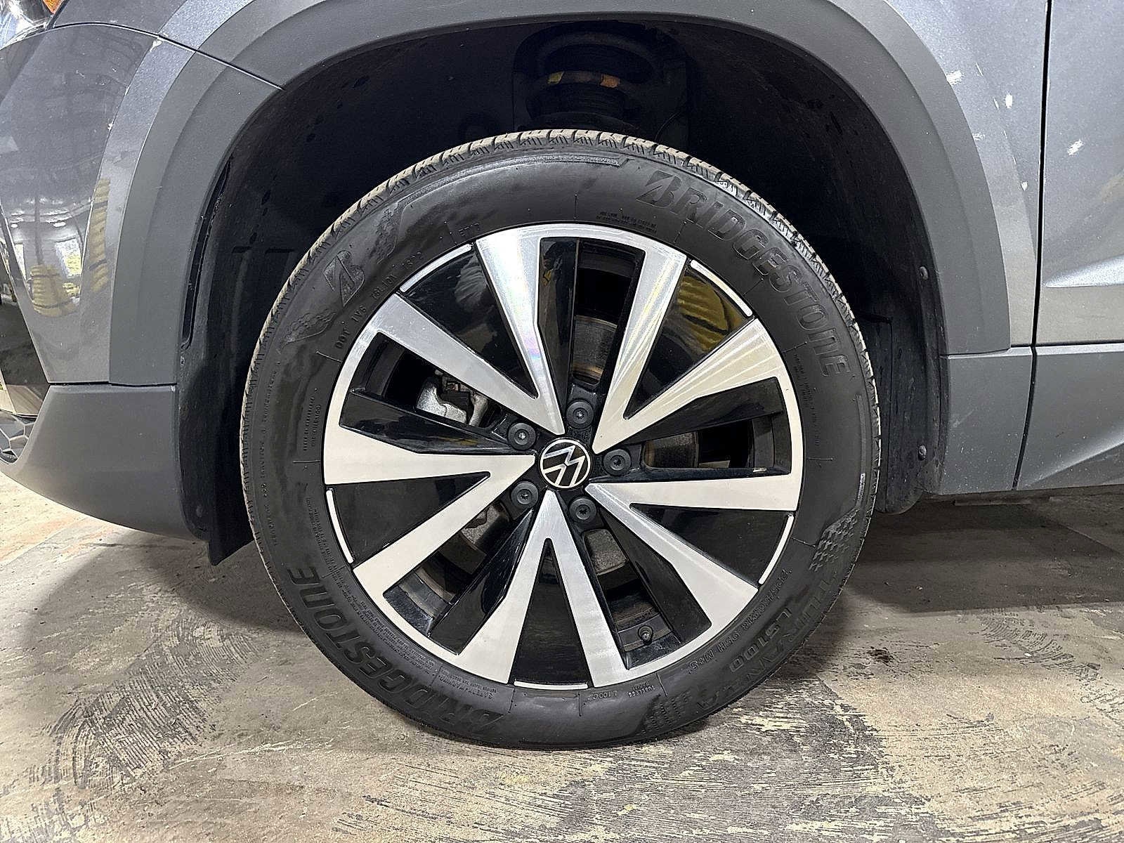 Thumbnail: 2022 Volkswagen Taos - 10