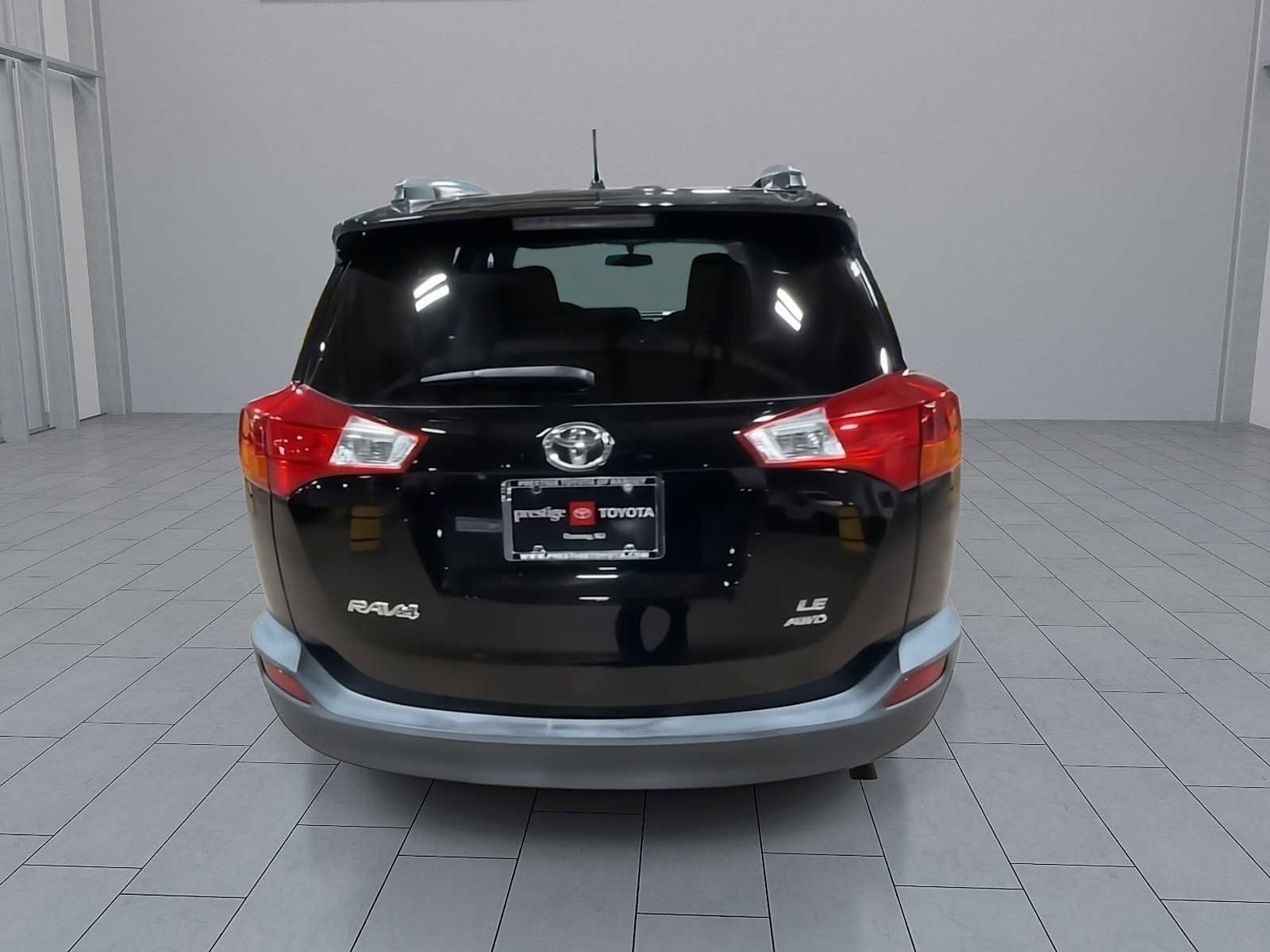 Thumbnail: 2013 Toyota RAV4 - 7