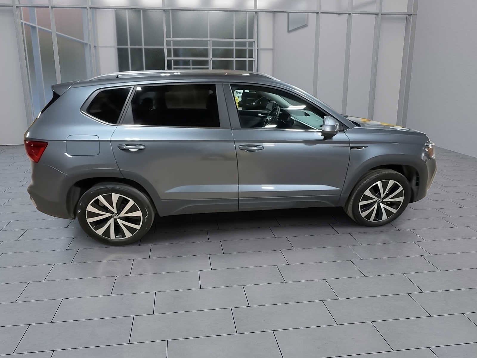 Thumbnail: 2022 Volkswagen Taos - 9