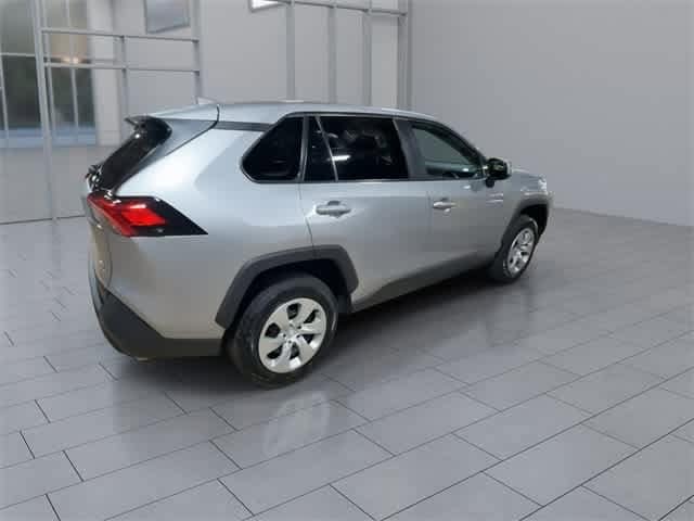 Thumbnail: 2022 Toyota RAV4 - 8