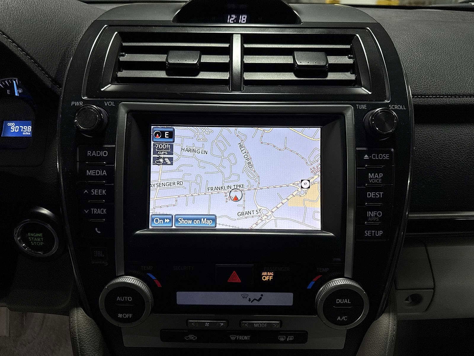 Thumbnail: 2012 Toyota Camry - 19