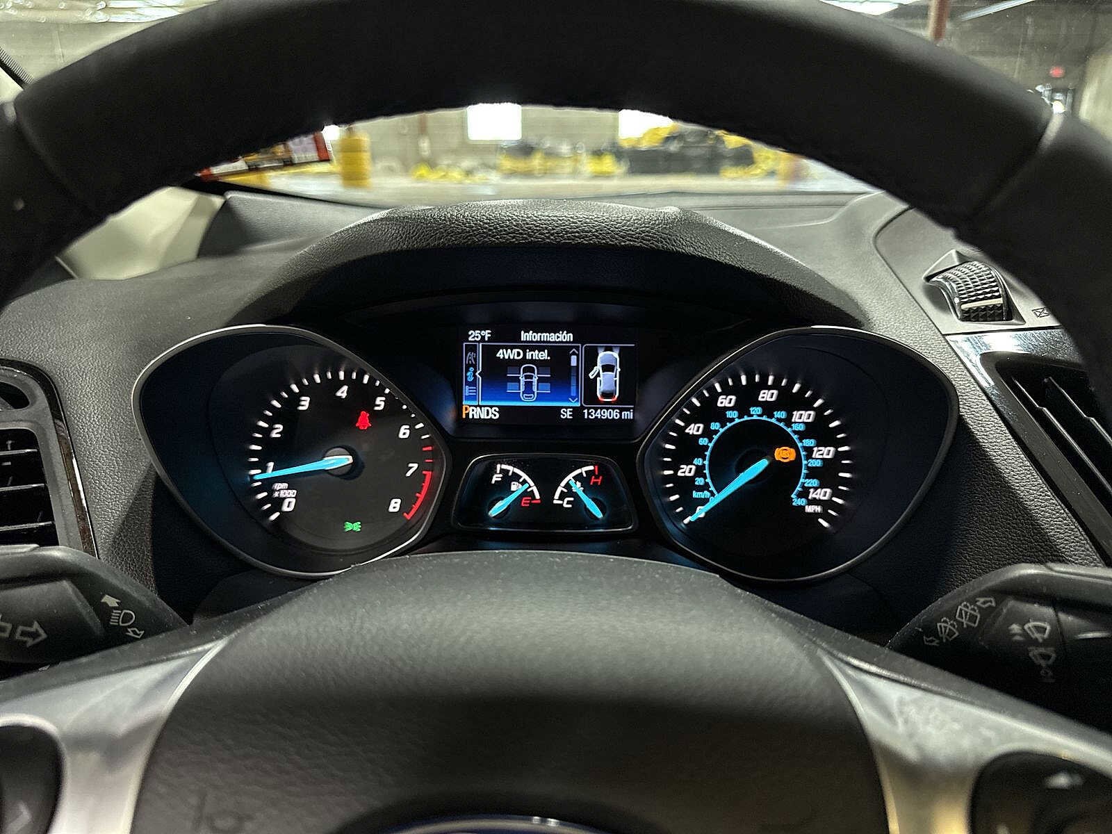 Thumbnail: 2016 Ford Escape - 35