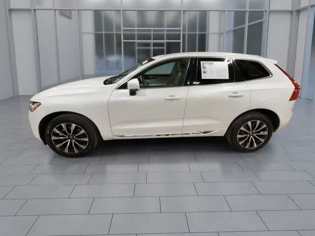Thumbnail: 2023 Volvo XC60 - 5