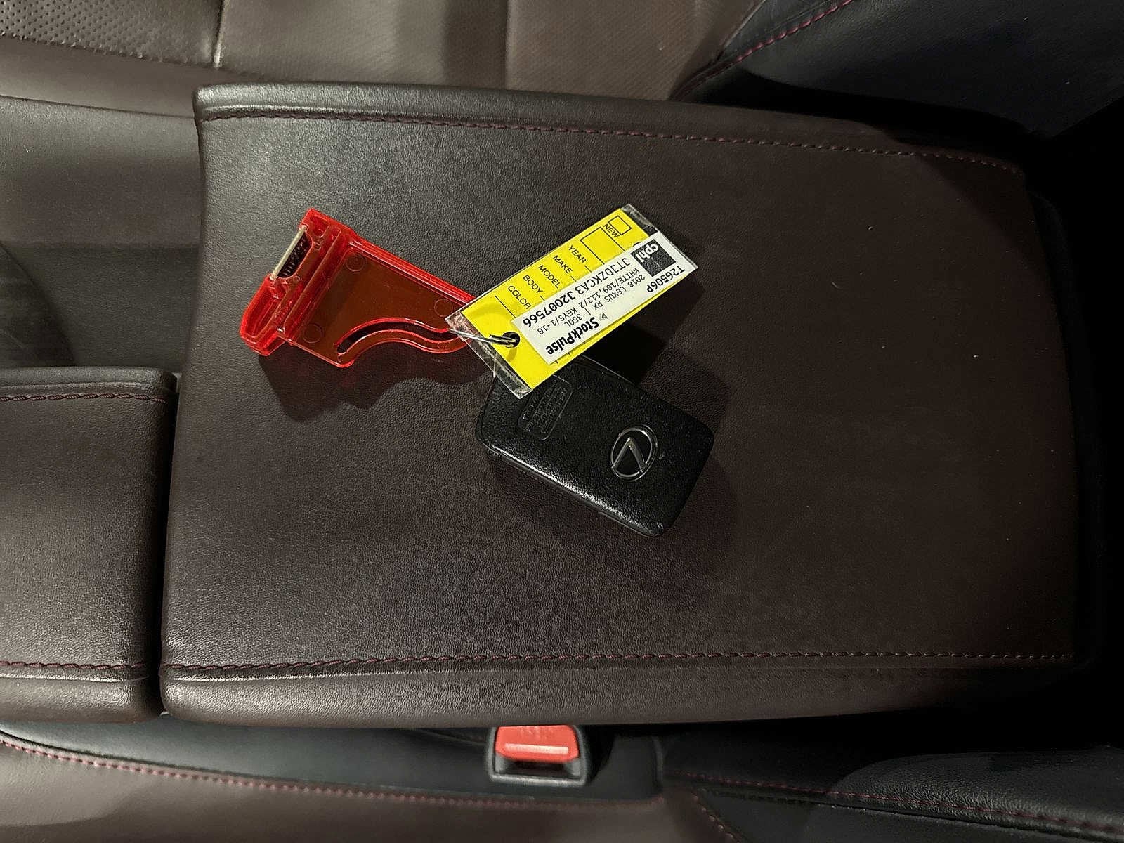 Thumbnail: 2018 Lexus RX - 33