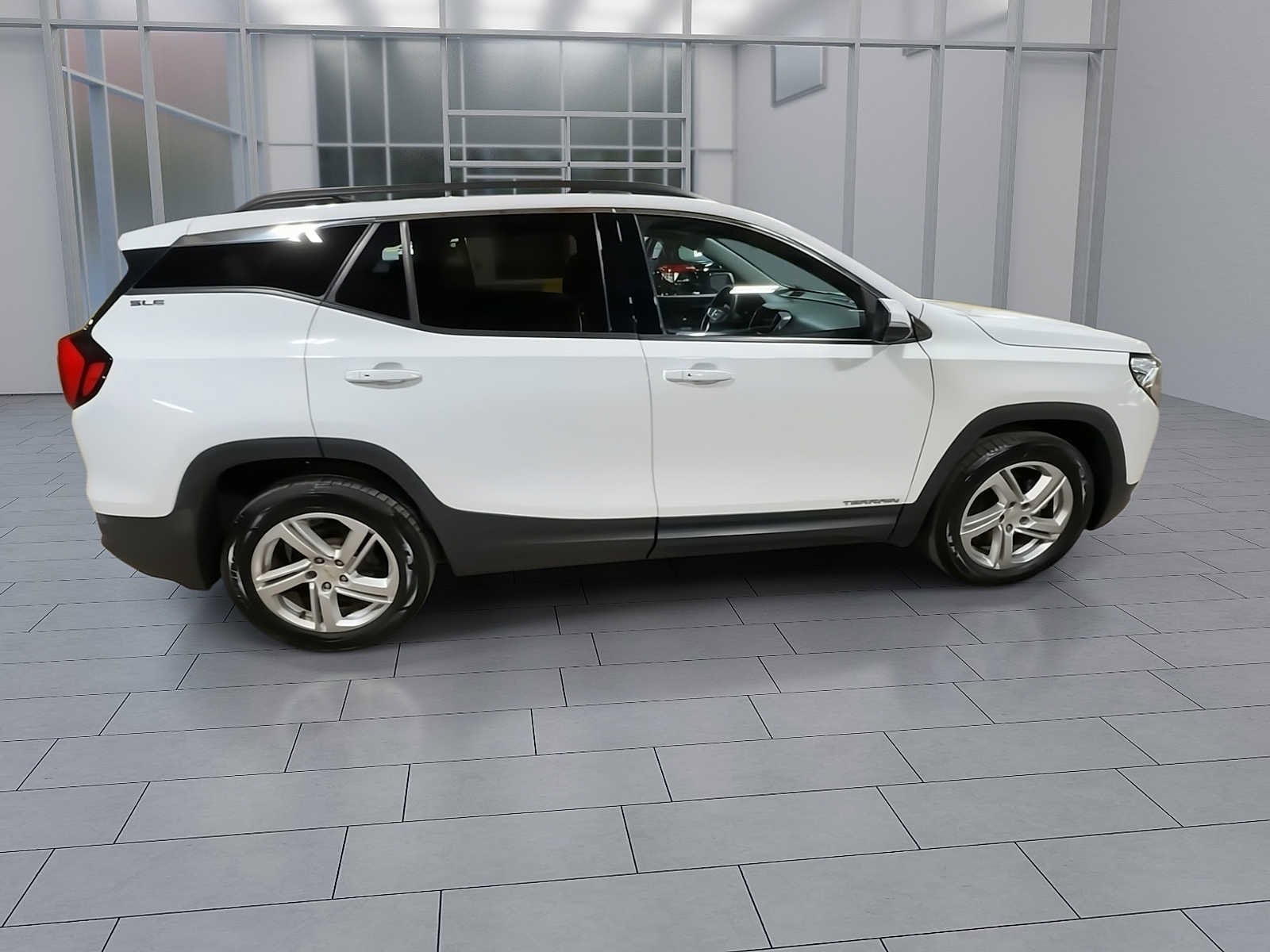 Thumbnail: 2018 GMC Terrain - 9