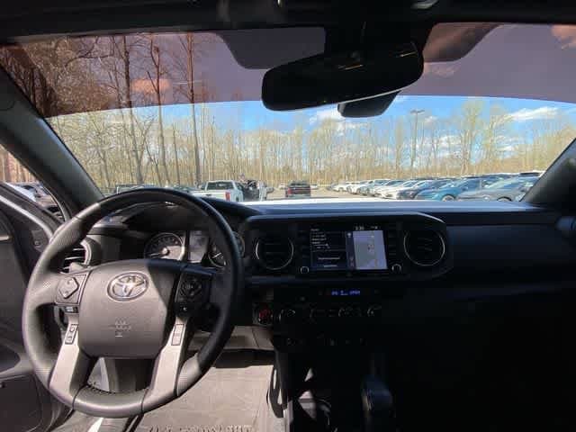 Thumbnail: 2021 Toyota Tacoma - 20