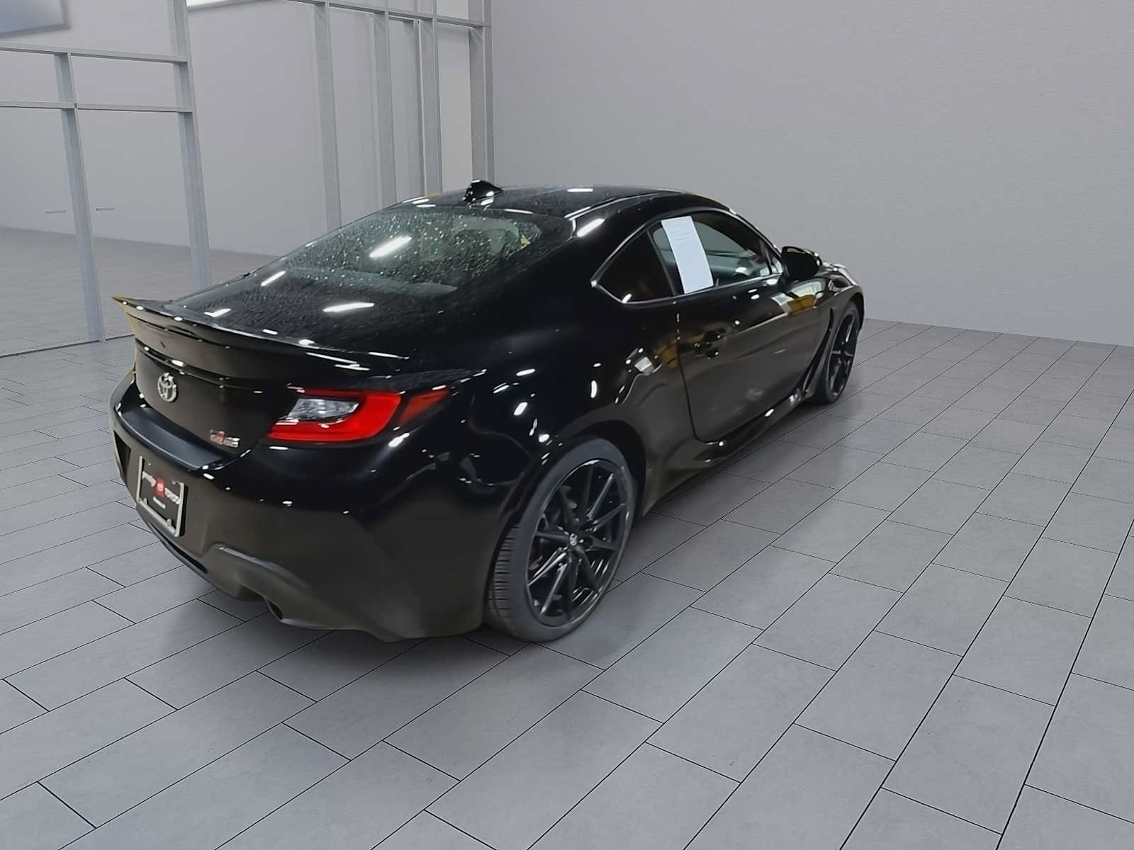 Thumbnail: 2023 Toyota GR86 - 8