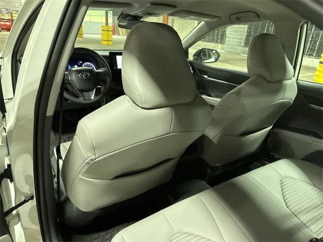 2022 Toyota Camry SE 27