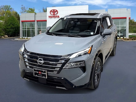 2024 Nissan Rogue Platinum SUV