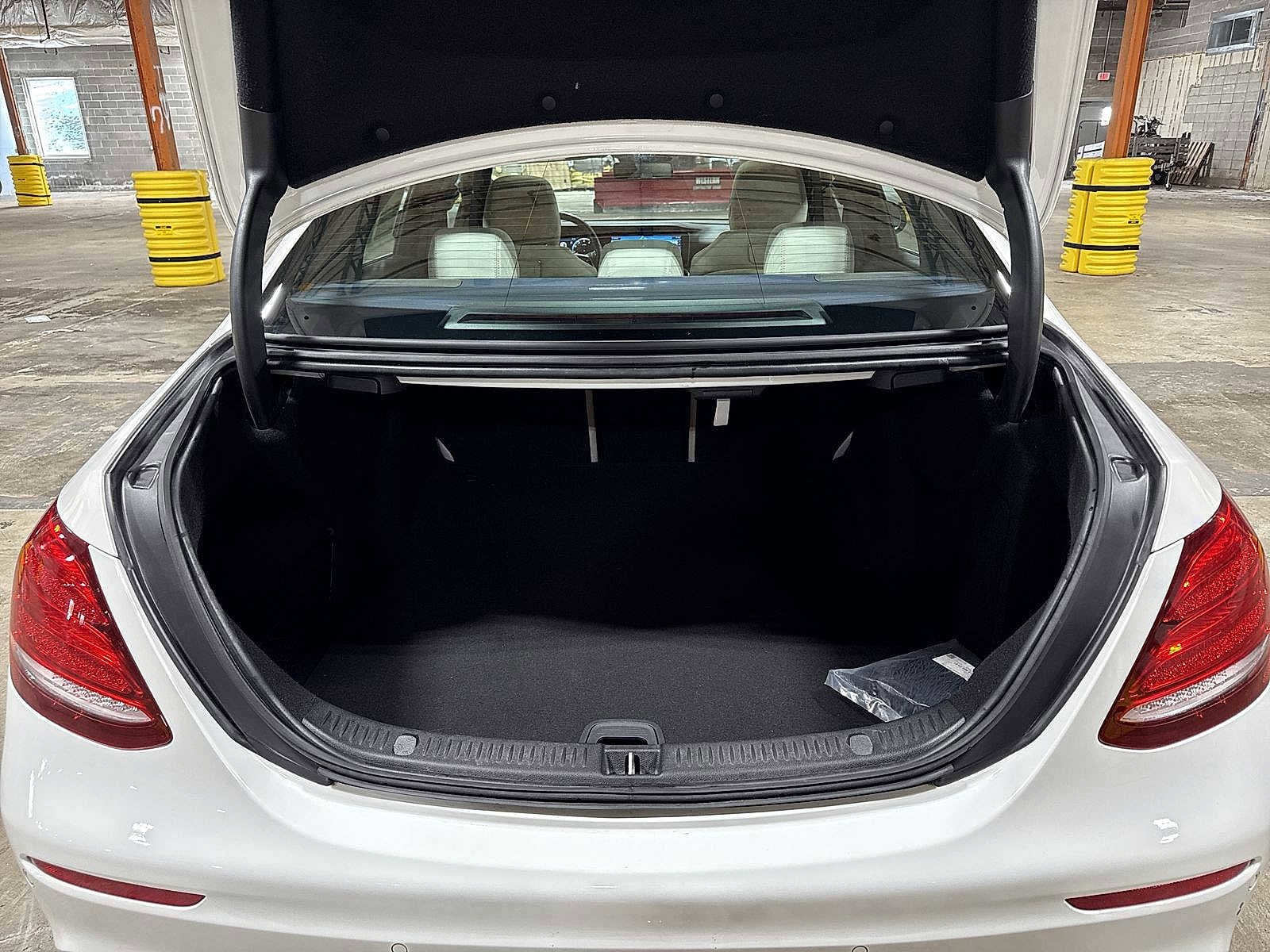 Thumbnail: 2019 Mercedes-Benz E-Class - 10