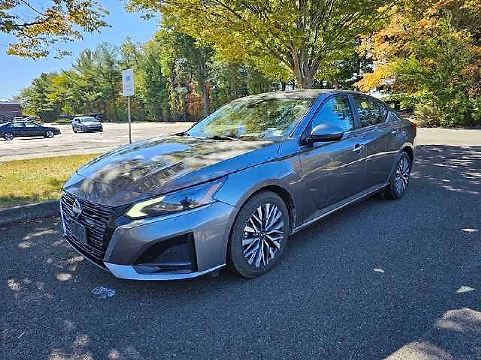 Thumbnail: 2023 Nissan Altima - 1