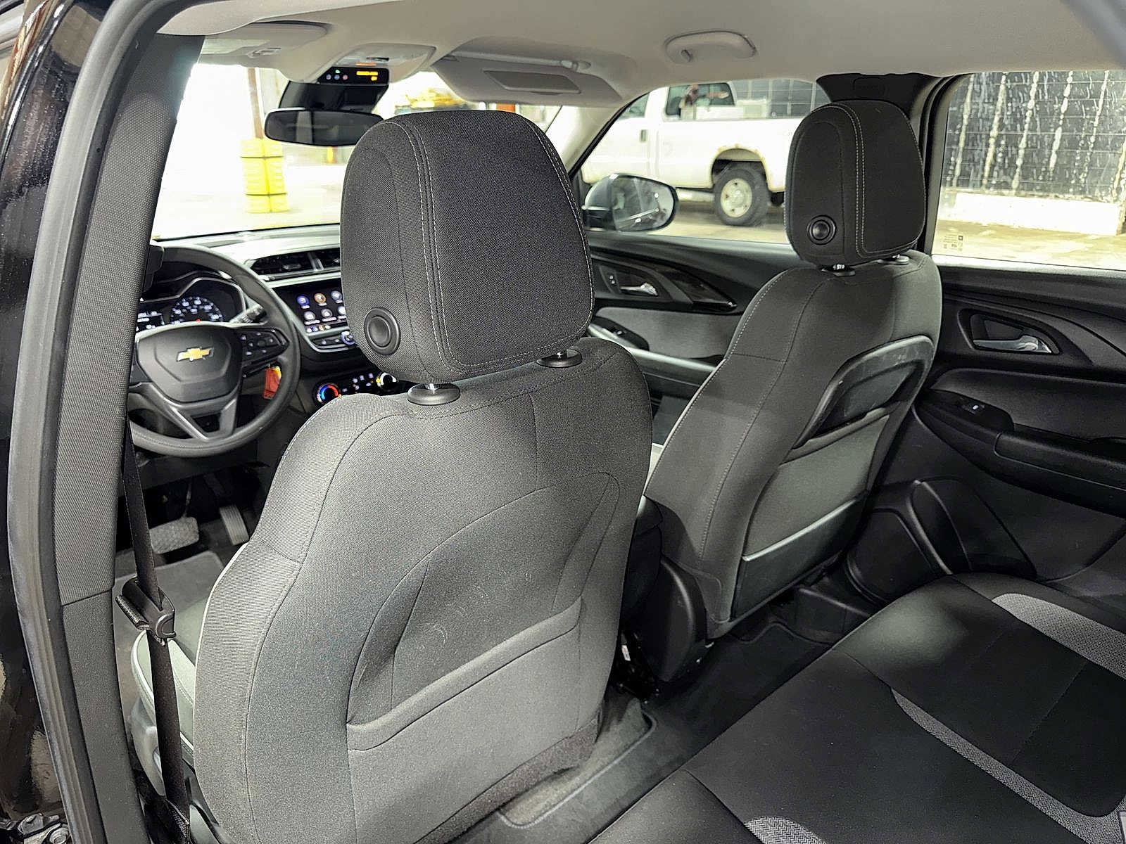 Thumbnail: 2023 Chevrolet TrailBlazer - 25