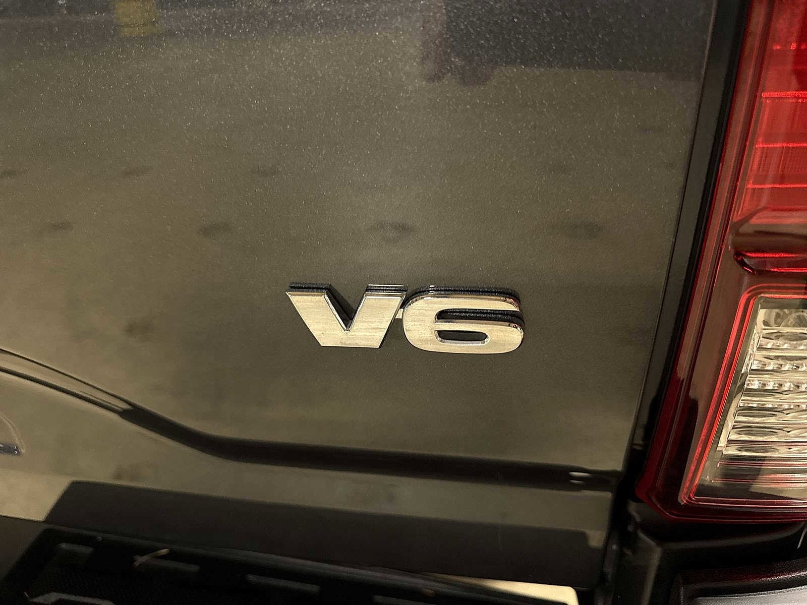 Thumbnail: 2023 Toyota Tacoma - 28