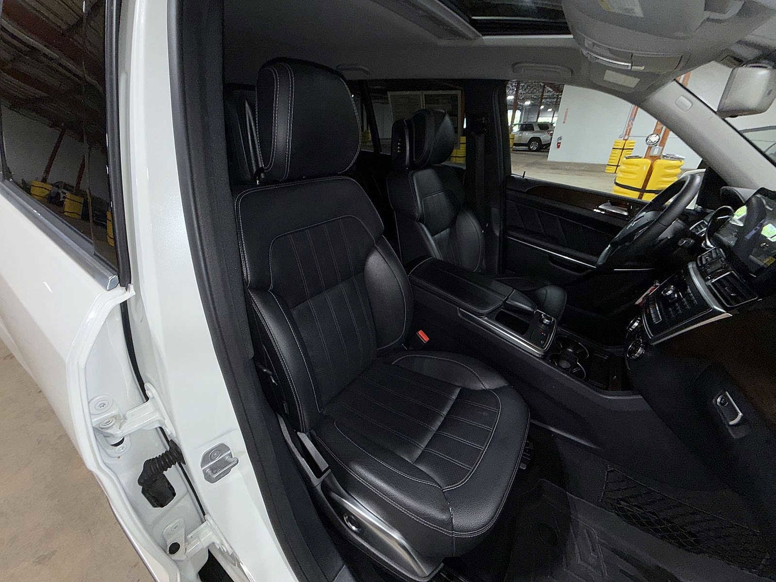 Thumbnail: 2013 Mercedes-Benz GL-Class - 16