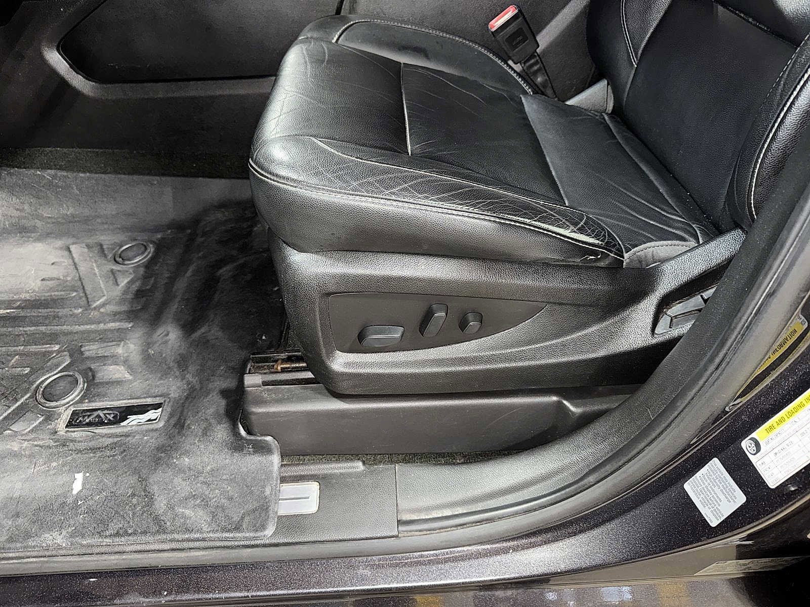 Thumbnail: 2017 Chevrolet Suburban - 25