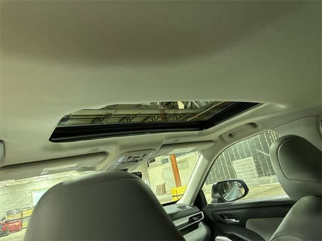 Thumbnail: 2023 Toyota Highlander - 25