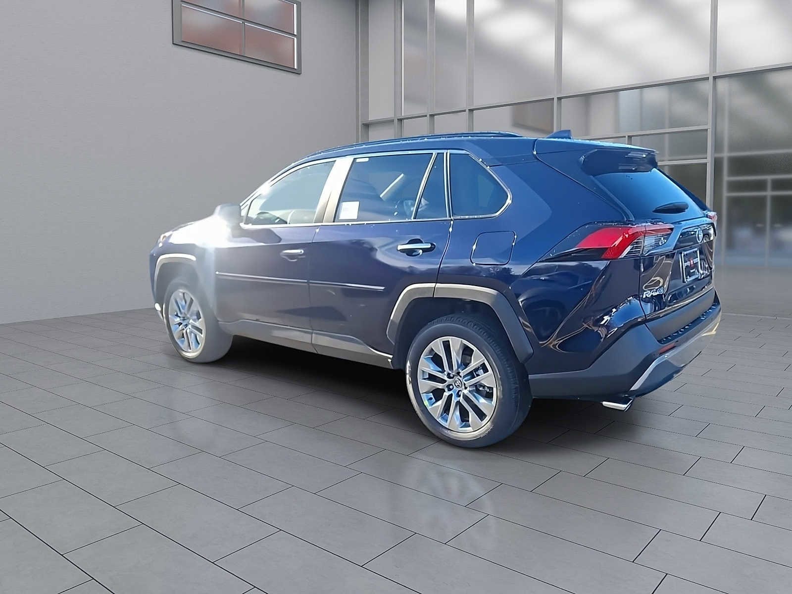 Thumbnail: 2025 Toyota RAV4 - 9