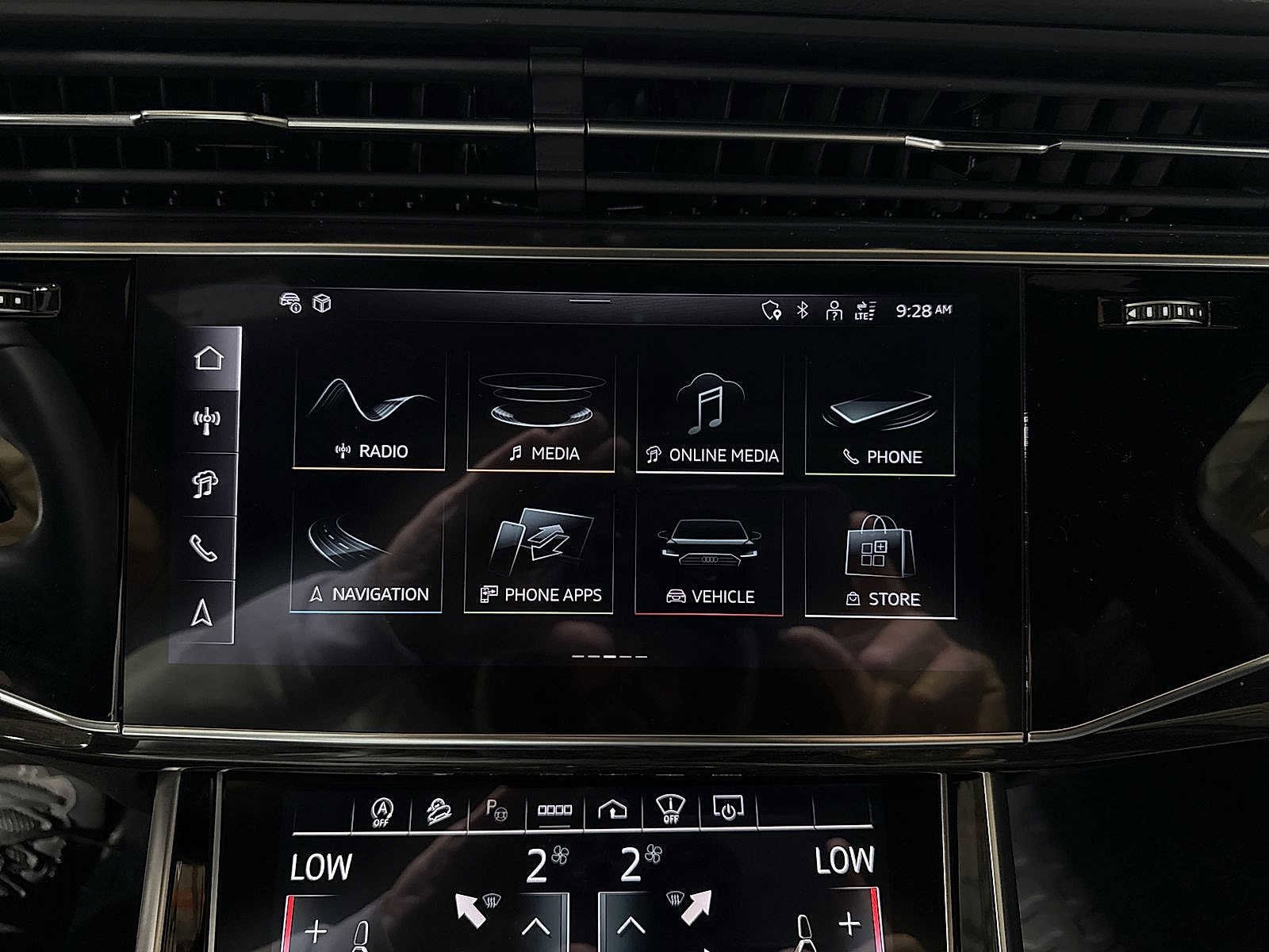 Thumbnail: 2025 Audi Q7 - 22