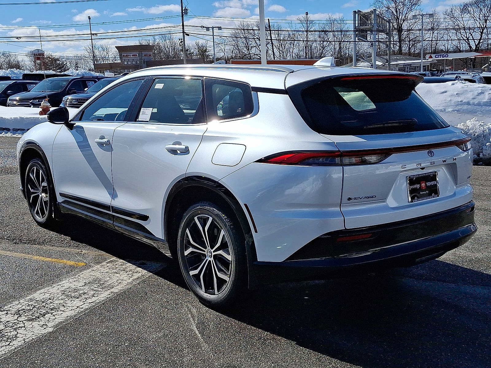 Thumbnail: 2026 Toyota Crown Signia - 11