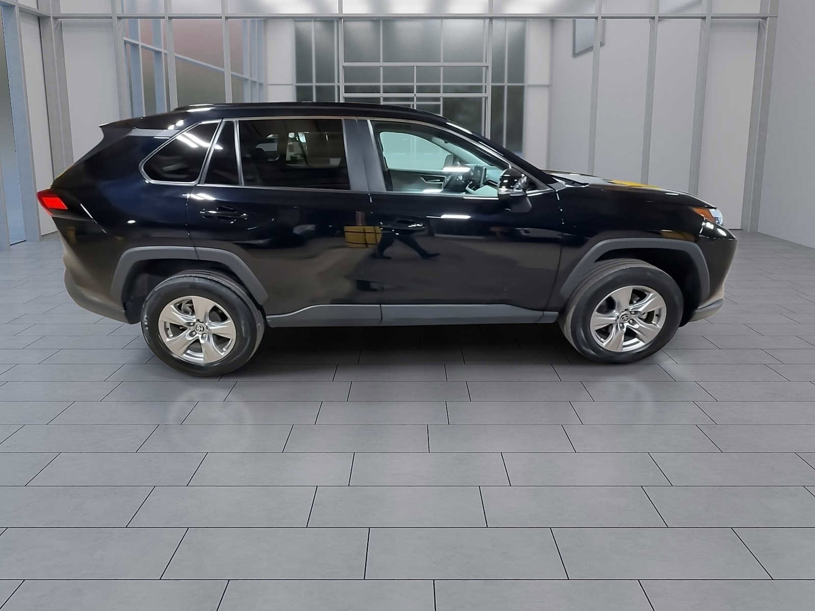 Thumbnail: 2023 Toyota RAV4 - 9