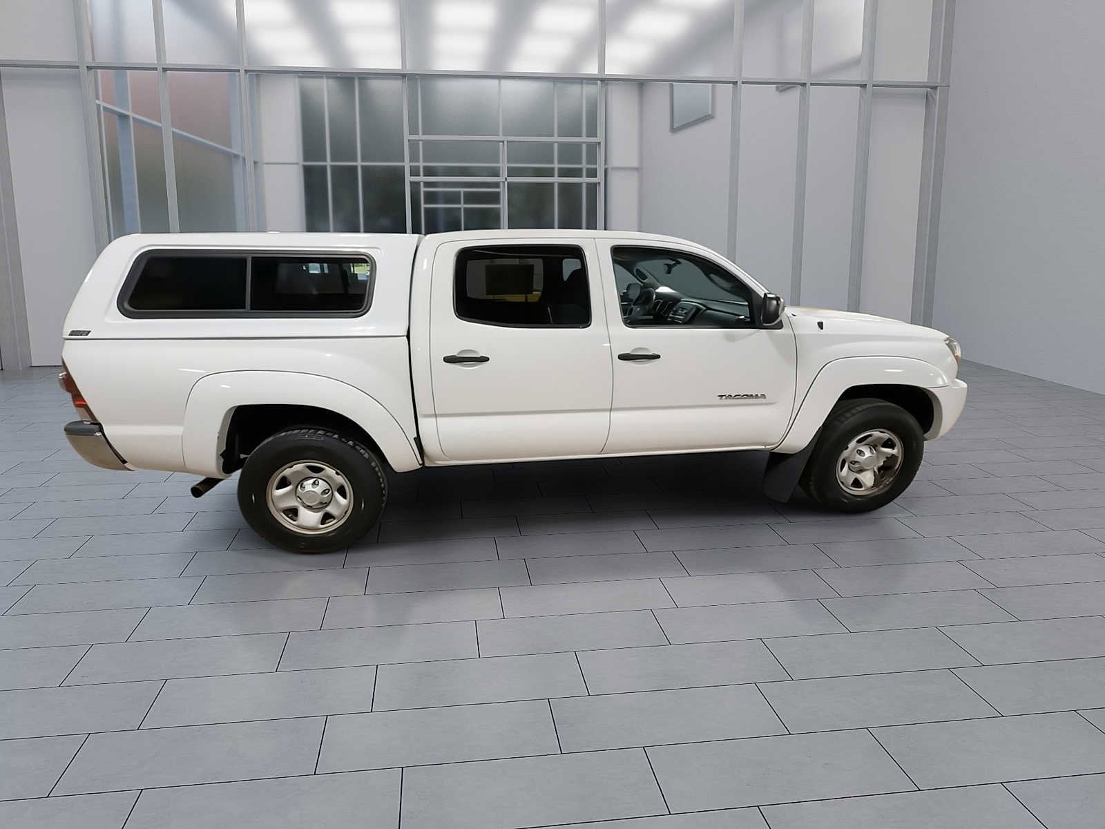 Thumbnail: 2010 Toyota Tacoma - 9