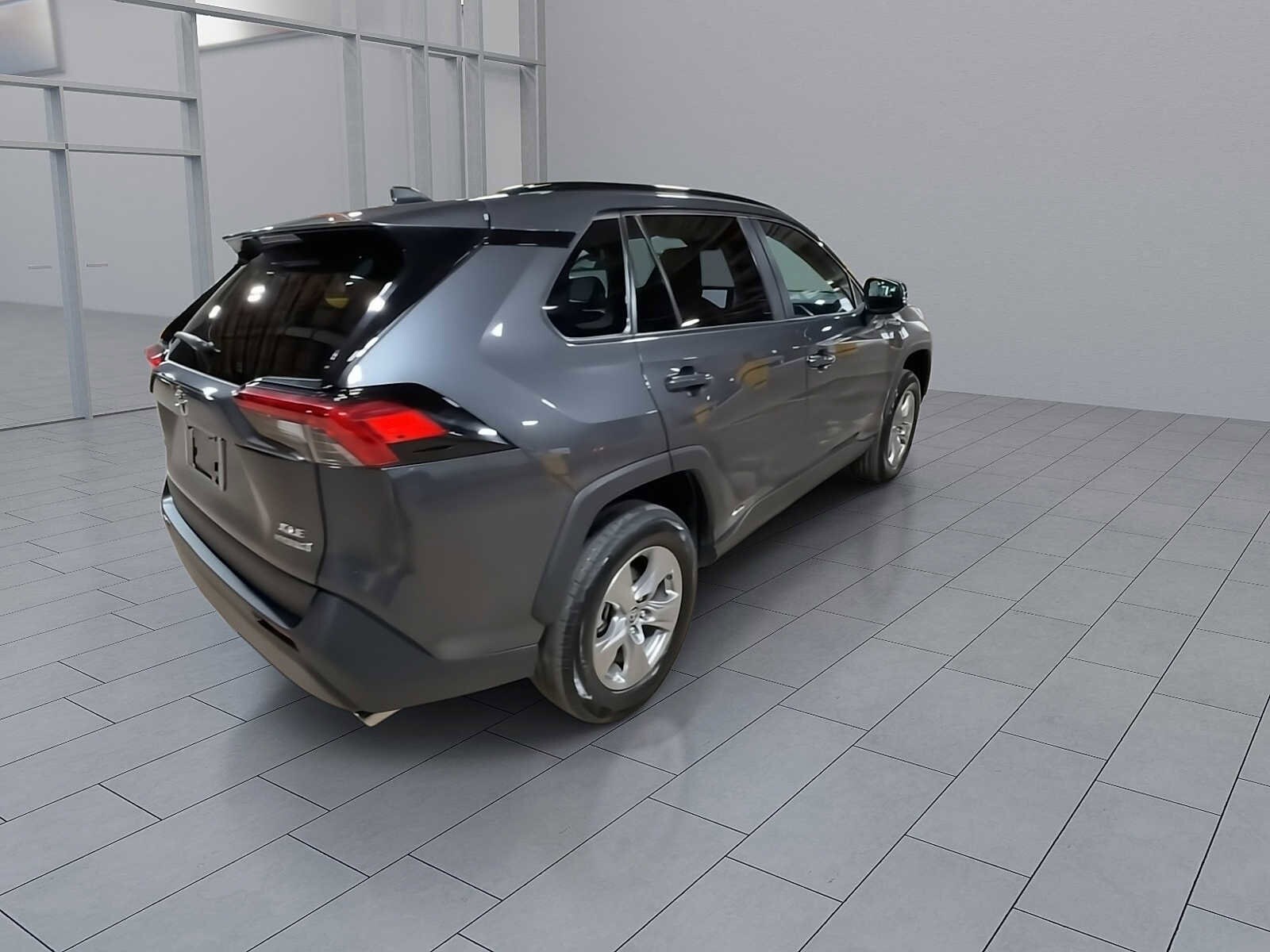 Thumbnail: 2024 Toyota RAV4 - 8