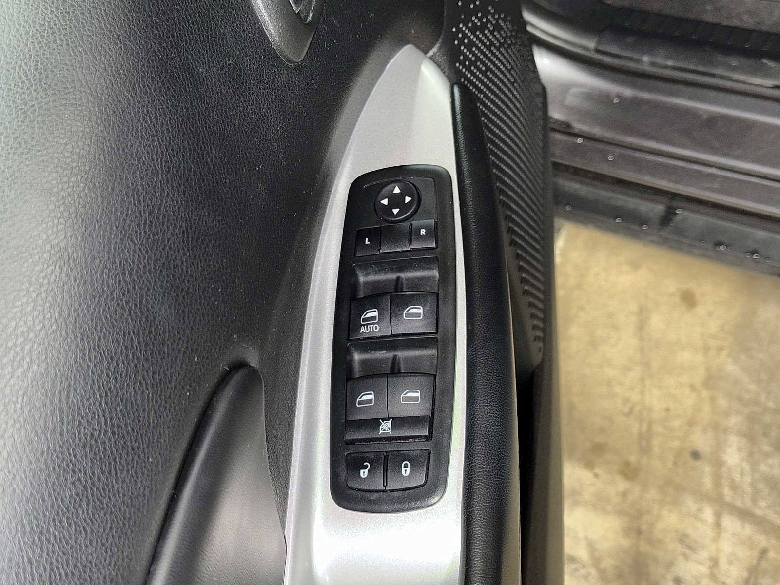 Thumbnail: 2015 Dodge Journey - 23