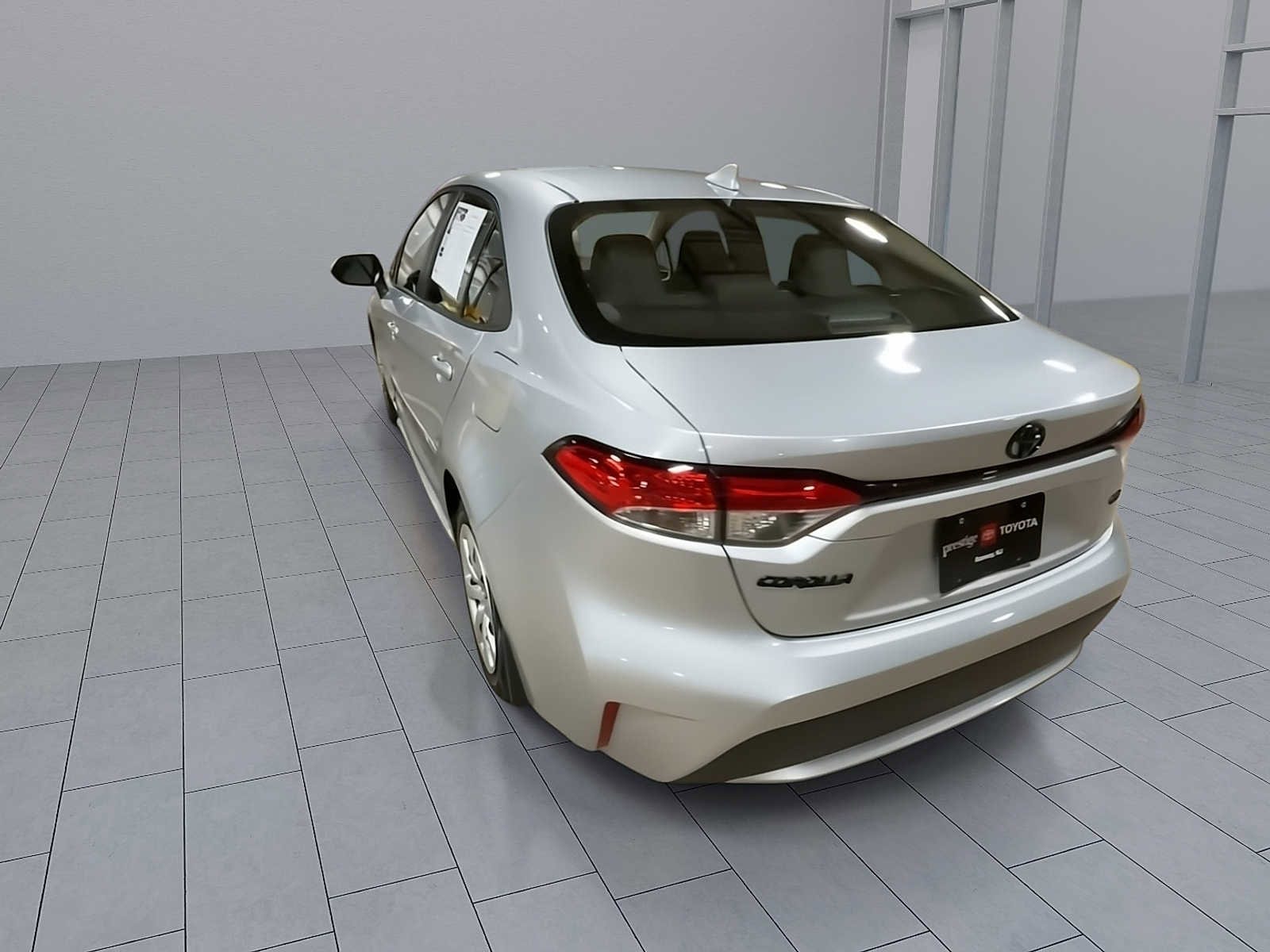 Thumbnail: 2022 Toyota Corolla - 6