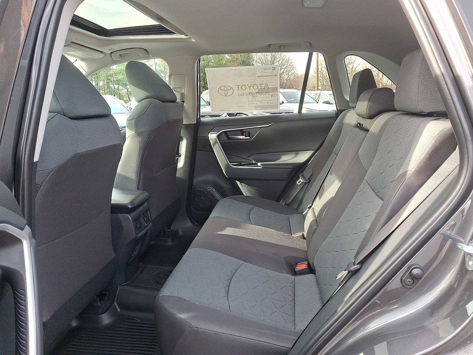 Thumbnail: 2025 Toyota RAV4 - 19