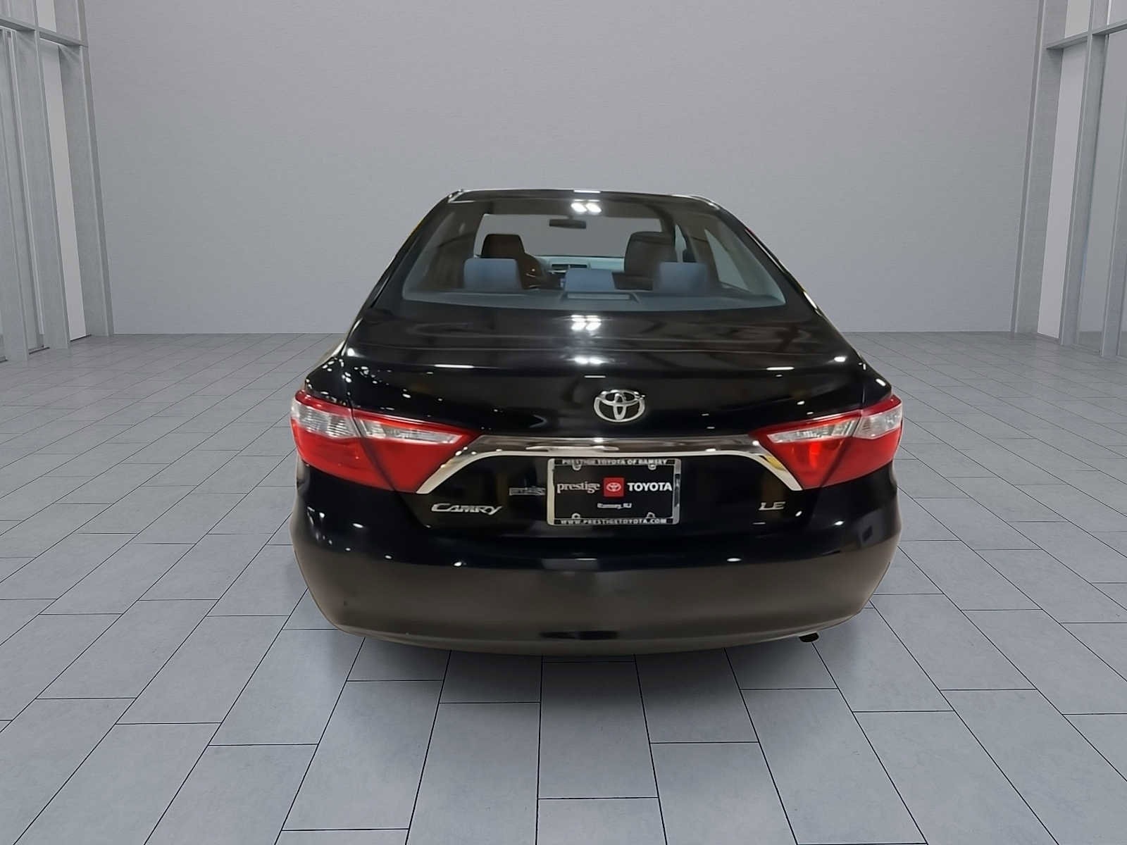 Thumbnail: 2015 Toyota Camry - 7