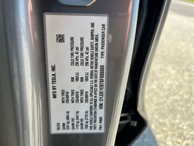 Thumbnail: 2025 Tesla Model 3 - 9