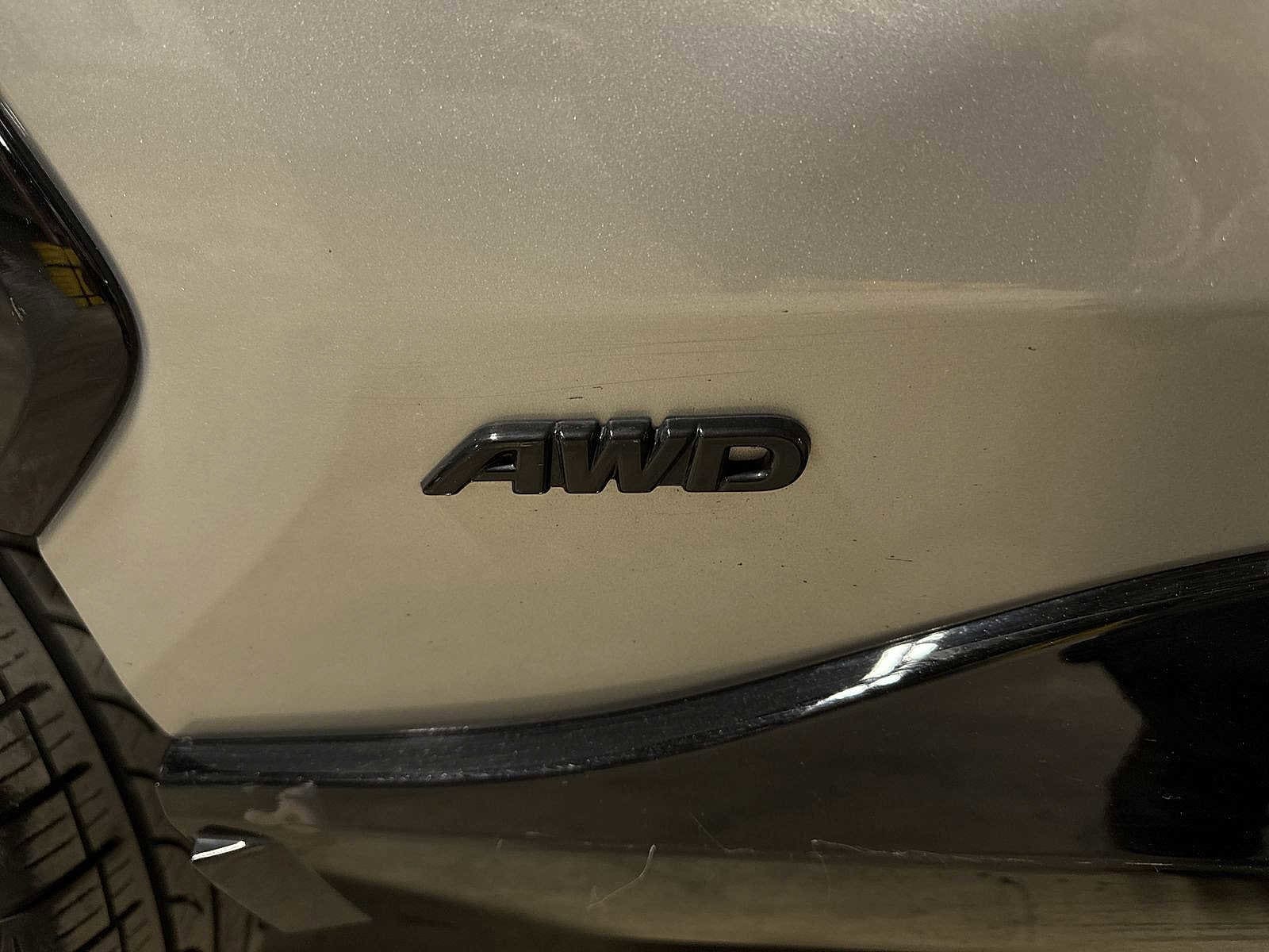 Thumbnail: 2022 Toyota RAV4 - 28