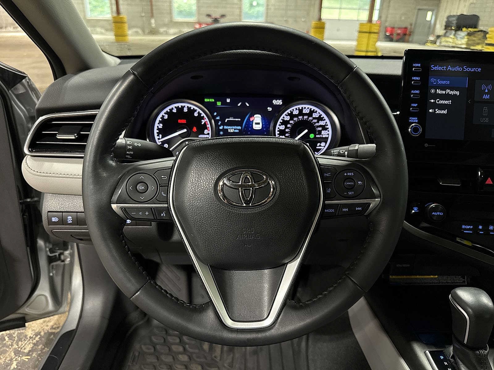 Thumbnail: 2021 Toyota Camry - 17