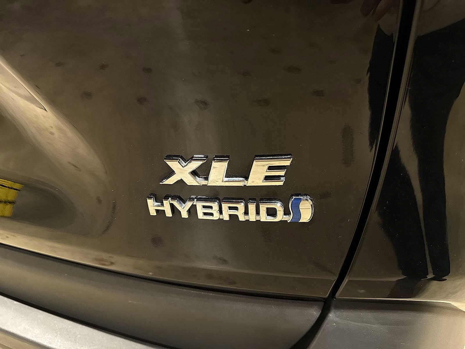 Thumbnail: 2024 Toyota RAV4 - 26