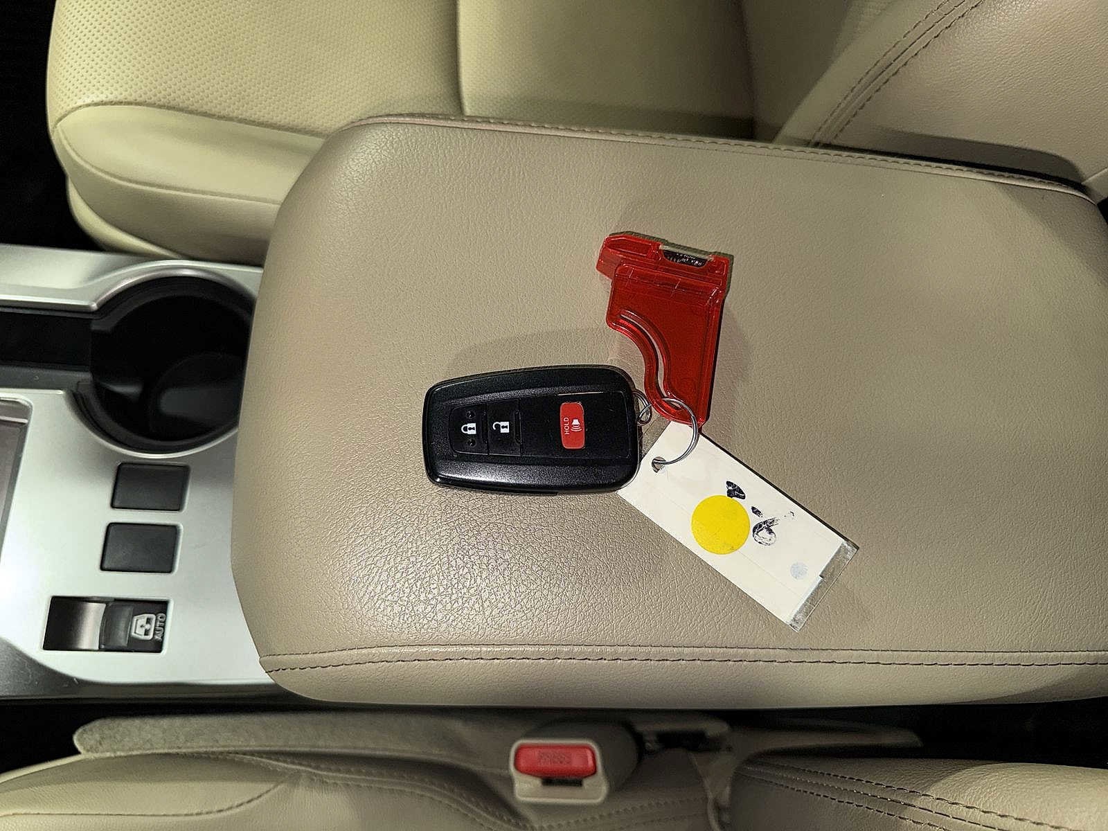 Thumbnail: 2023 Toyota 4Runner - 36