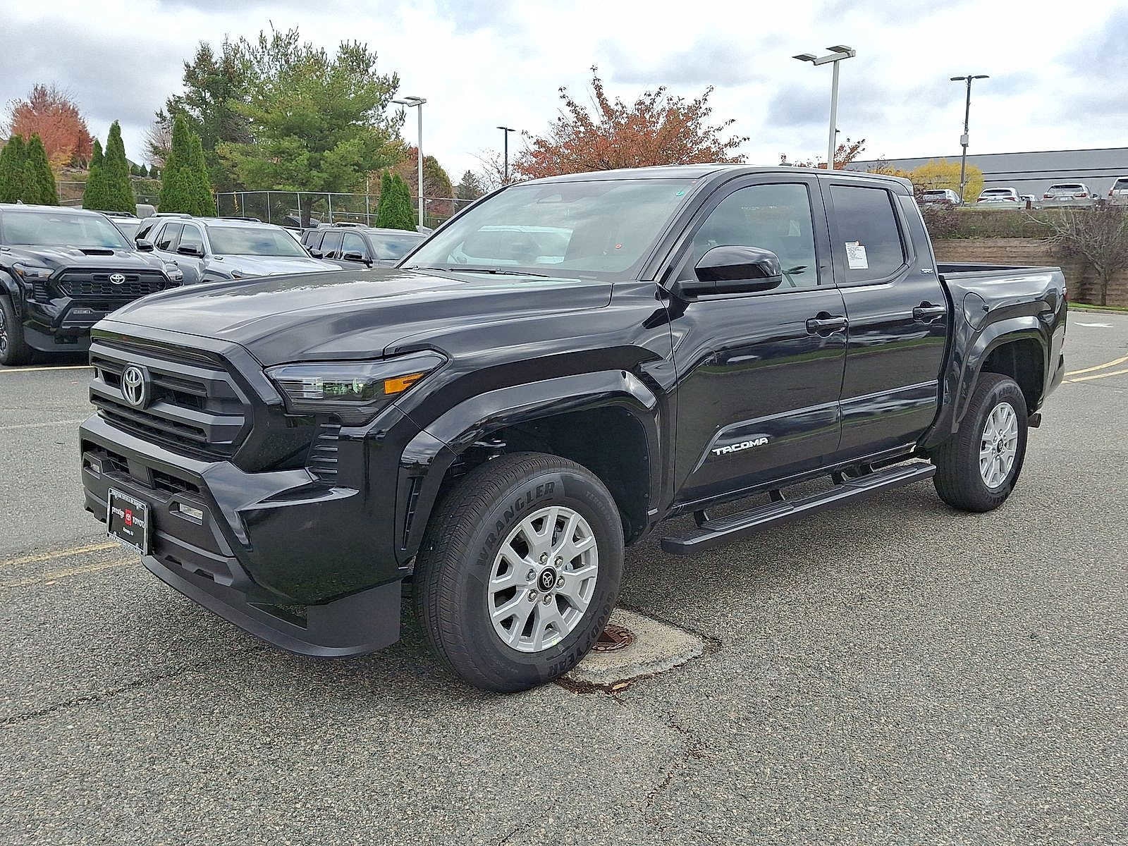 Thumbnail: 2025 Toyota Tacoma - 10