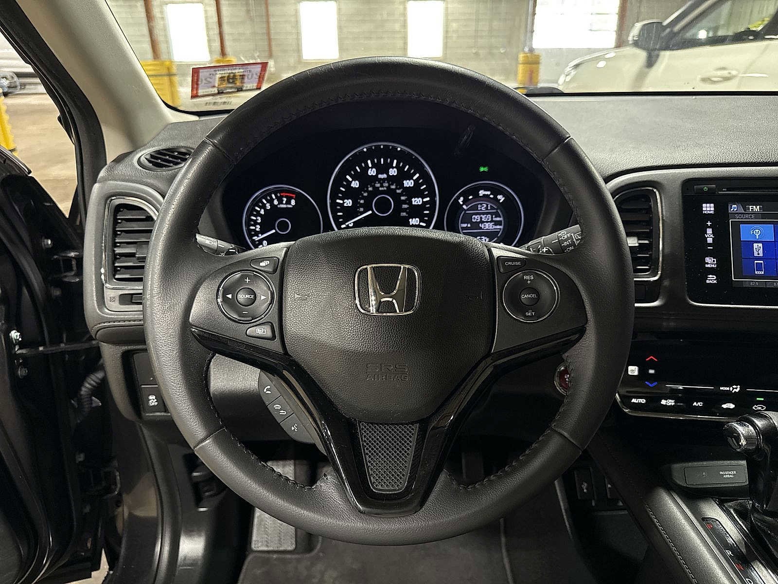 Thumbnail: 2017 Honda HR-V - 17